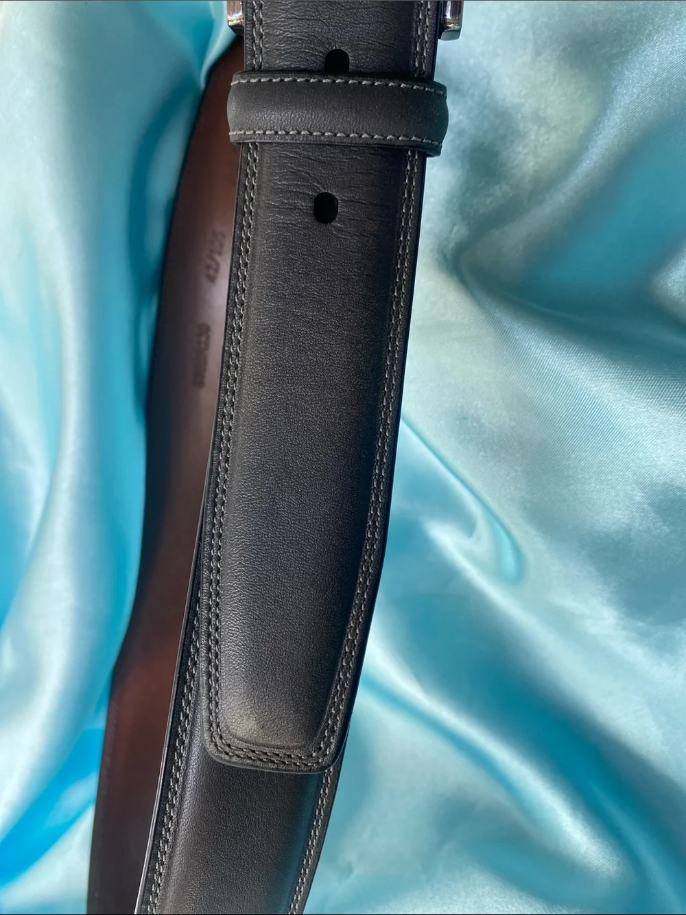 Roundtree & Yorke classic gray